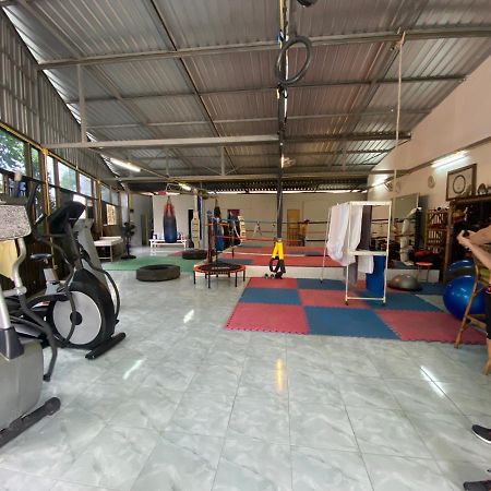 Jungle Gym Hotel Haad Rin Exterior foto